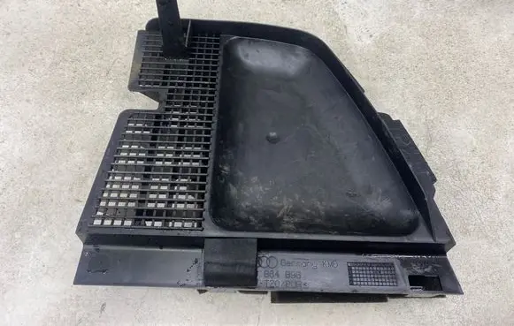 Audi A4 S4 B6 8E 8H Other trunk/boot trim element 8E9864898