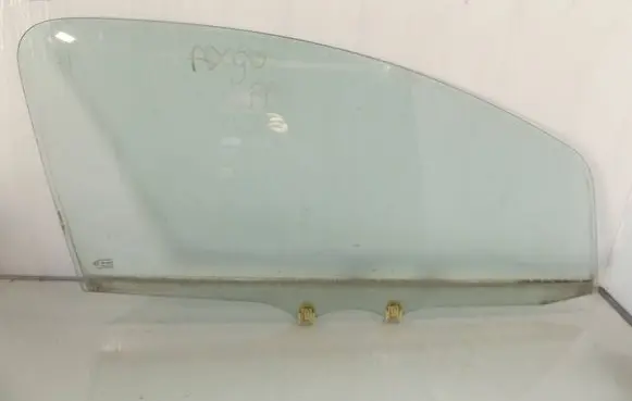 Toyota Aygo AB10 Front door window glass four-door 