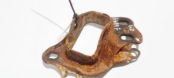 Opel Vectra B Bracket in trunk/boot 