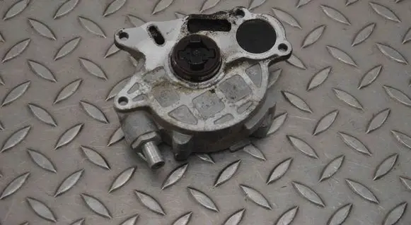 Audi Q5 SQ5 Vacuum pump 03L145100F