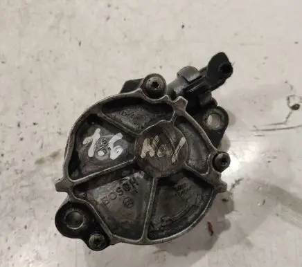 Citroen C4 I Picasso Vacuum pump D1562A