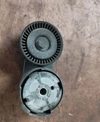 Chrysler Town u0026 Country V Alternator belt tensioner 15909