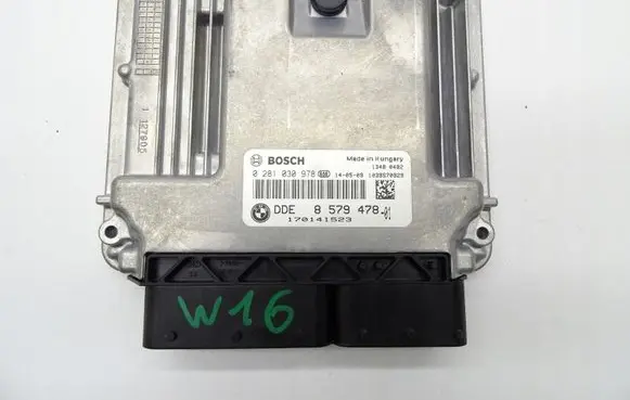 BMW 3 F30 F35 F31 Engine control unit/module ECU 8579478