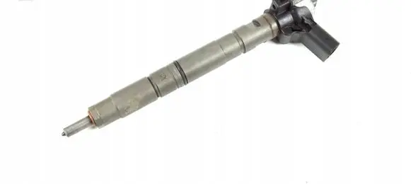 Audi A4 S4 B6 8E 8H Fuel injector 03L130277