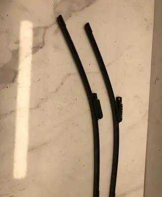 Audi A6 S6 C6 4F Windshield/front glass wiper blade 