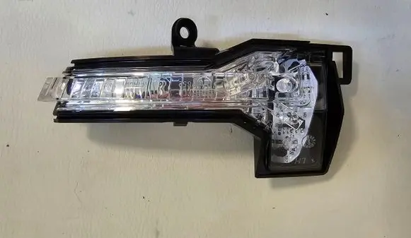 Volkswagen Polo VI Mirror indicator light 2G0949101