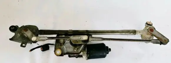 Mitsubishi Outlander Front wiper linkage and motor