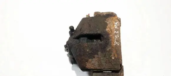 Volkswagen Golf Plus Front brake caliper