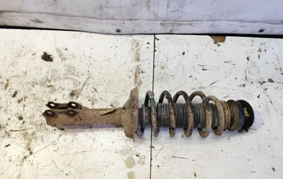 Front shock absorber with coil spring
