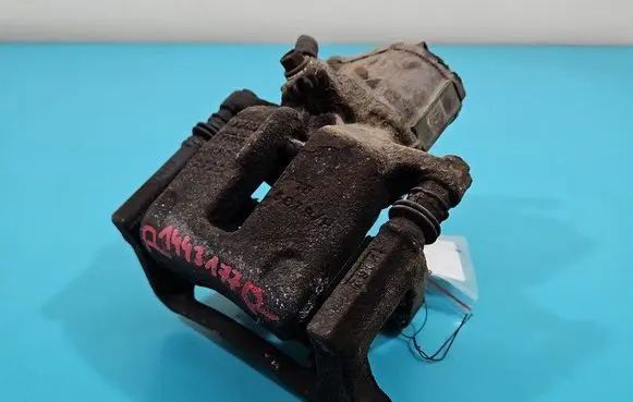 Volkswagen PASSAT B7 Rear brake caliper IMPRK1443177
