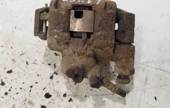Fiat 500 Front brake caliper