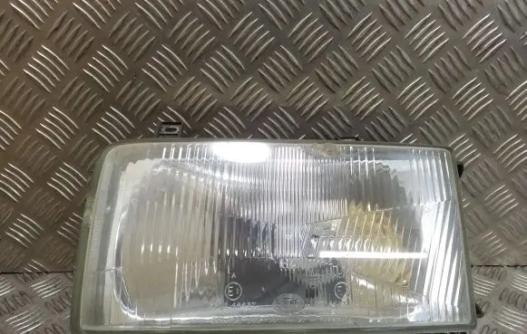 Volkswagen Transporter - Caravelle T4 Headlight/headlamp 7R0144437