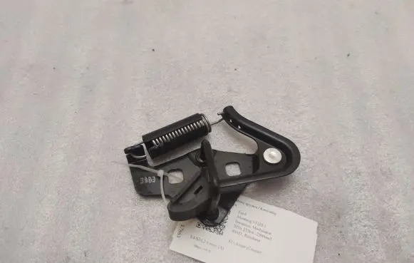 Ford Mustang VI Loading door lock loop/hook striker EJ7VA6354404B12