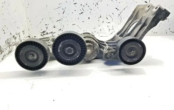Mercedes-Benz A W169 Generator/alternator belt tensioner A2662000670 nr3670