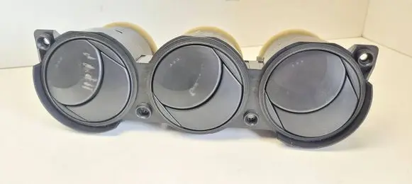 Mazda CX-7 Dash center air vent grill