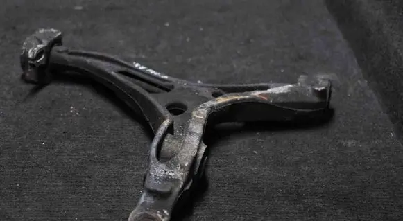 Mercedes-Benz ML W164 Front lower control arm/wishbone 000060366106