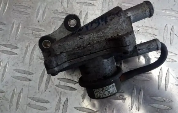 Nissan Sunny EGR valve 1481261j01 19987-091