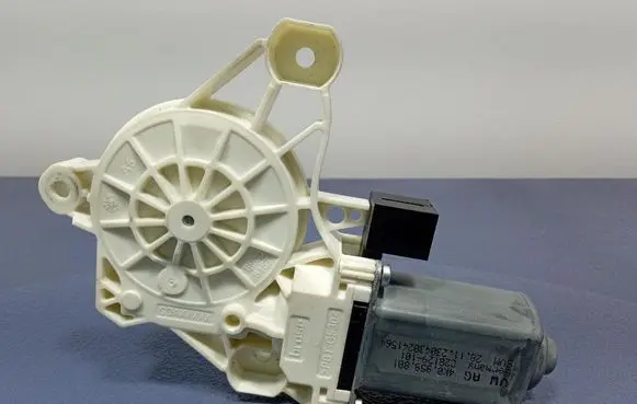 Volkswagen Arteon Front door window regulator with motor 4K0959801
