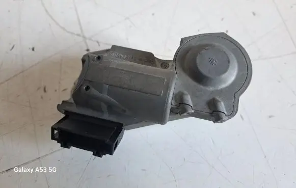 Mercedes-Benz E W211 Steering wheel lock 