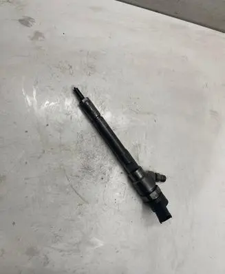 Hyundai Tucson JM Fuel injector 0445110258