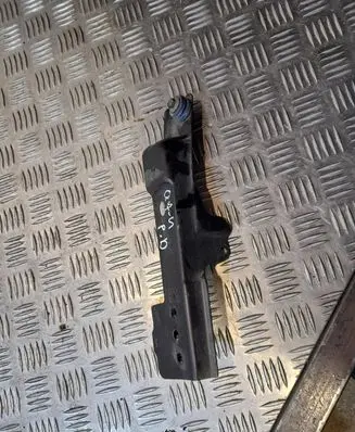 Audi Q7 4L Fender mounting bracket 4L0805698