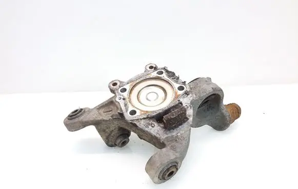 Rear wheel hub spindle/knuckle