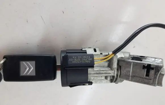 Citroen C3 Picasso Ignition lock 9663123280