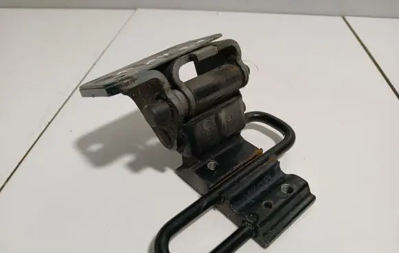 Audi A8 S8 D3 4E Rear door lower hinge 4E0833411D