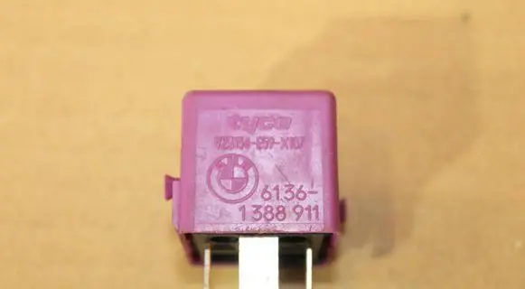 BMW X5 E53 Other relay 1388911