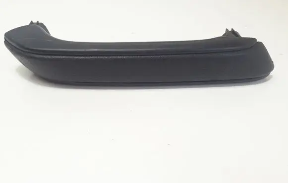 Volkswagen Jetta II Front door interior handle trim 