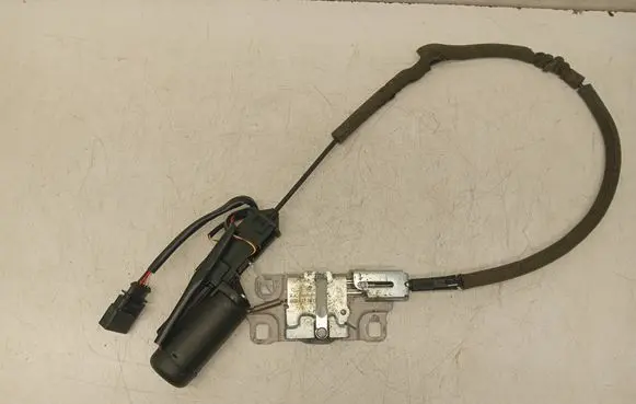 Audi A8 S8 D3 4E Tailgate/trunk/boot lock/catch/latch 4E0827383D