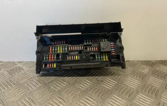 BMW 5 GT F07 Fuse module 9210861