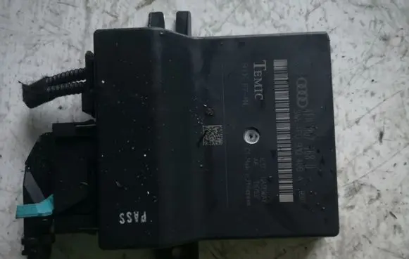 Audi A6 S6 C6 4F Comfort/convenience module 4F0907468D