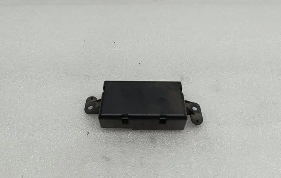 Citroen Jumper Antenna control unit 1331247080 97RA010017 610100