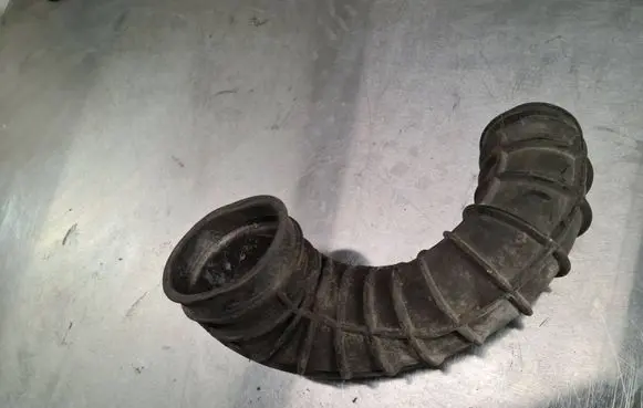 Volvo V70 Air intake hose/pipe 08634143 7737