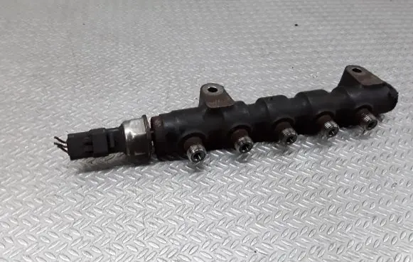 Citroen C5 Fuel main line pipe 9654592680