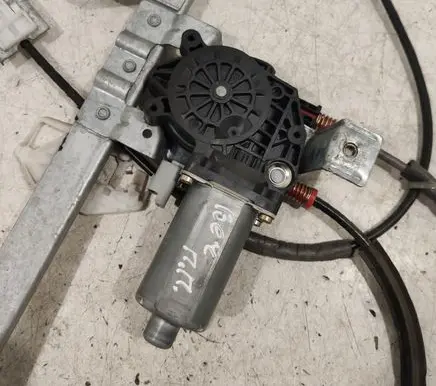 Citroen Berlingo Front door window regulator with motor 0130821762