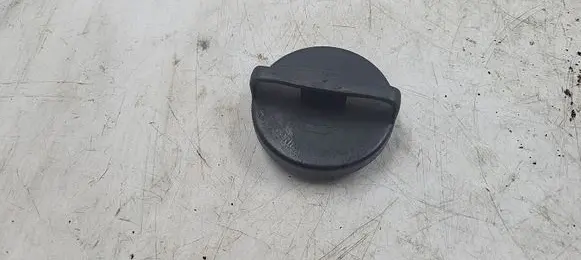 Audi 80 90 B3 Oil filler cap 049103485C