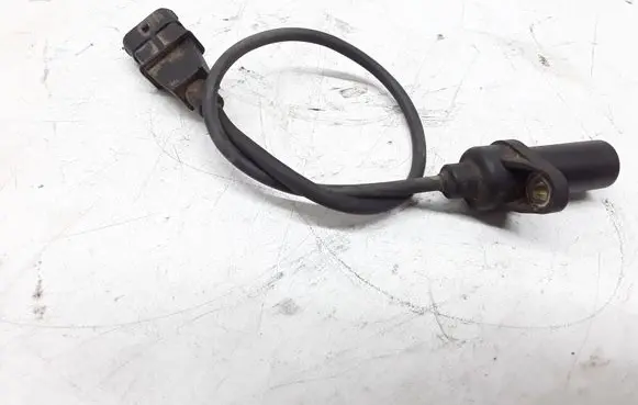 KIA Carens I Crankshaft position sensor 3918027000