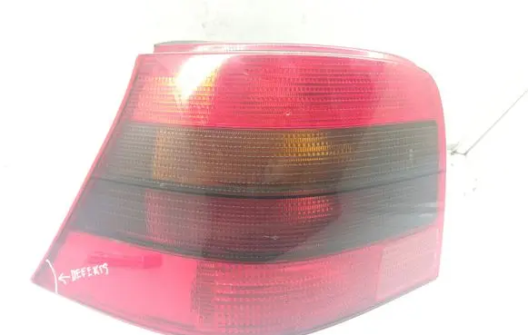 Volkswagen Golf IV Rear/tail lights 1J6945111T