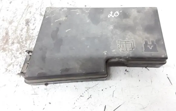 Mazda 3 I Fuse box cover 318789229