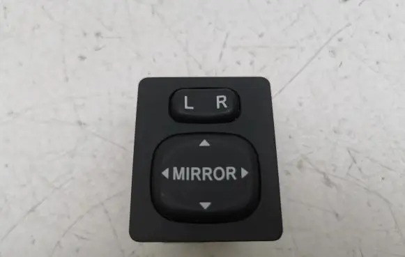 Toyota Yaris Wing mirror switch