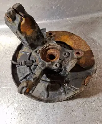 Volkswagen Golf VI Front wheel hub