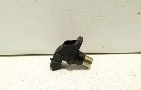 Volvo S60 Camshaft position sensor 8631533