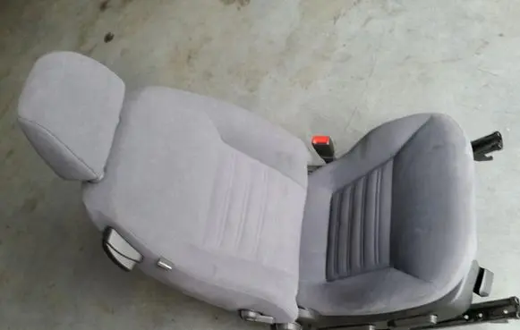 Front passenger seat