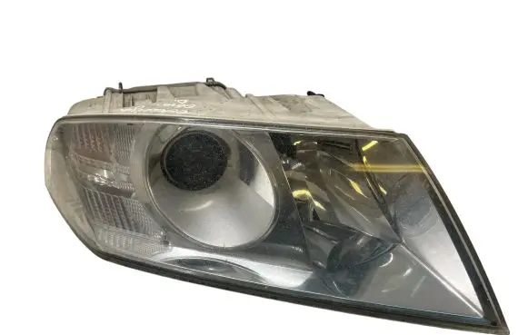 Skoda Octavia Mk2 (1Z) Headlight/headlamp 13K046AA