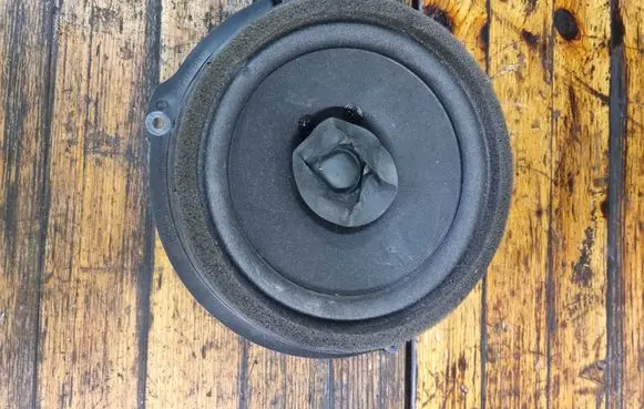 Ford Focus Rear door speaker AA6T18808CA 497931