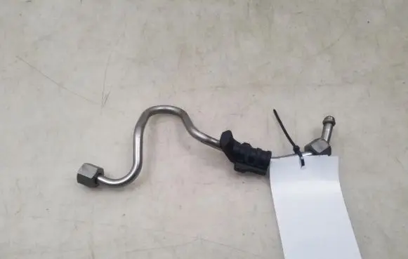 BMW 5 F10 F11 Fuel injector supply line/pipe 
