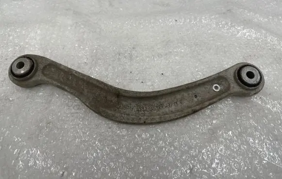 Rear control arm