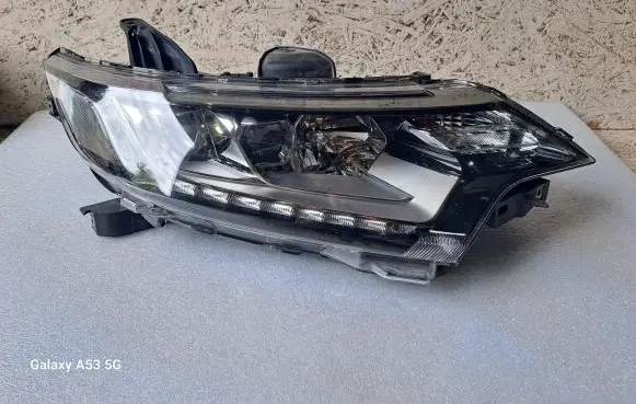 Mitsubishi Outlander Headlight/headlamp